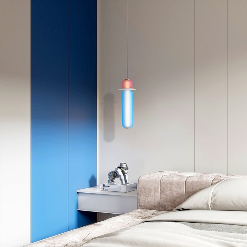 デザイナーカラーガラス製小型ペンダントランプ モダンレストラ - Interior Design Remote のレビューと価格